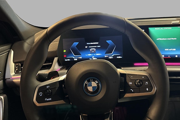 BMW iX2 13 of 30