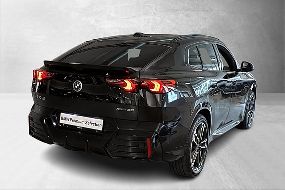 BMW iX2 6 of 30