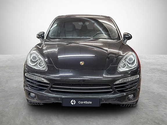 Porsche Cayenne 8 of 30