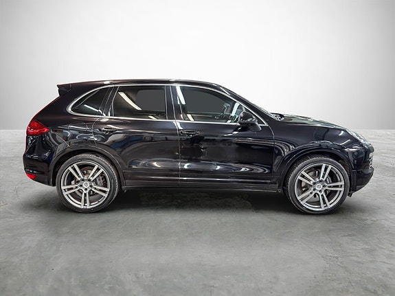 Porsche Cayenne 6 of 30