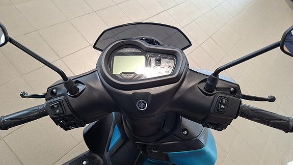 Yamaha RayZR 3 of 7