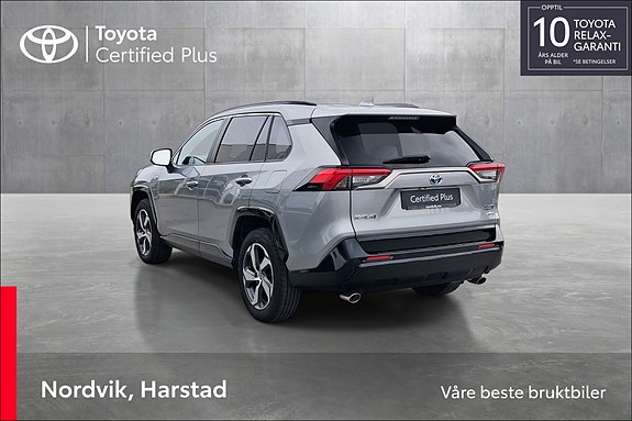 Toyota RAV4 3 of 21