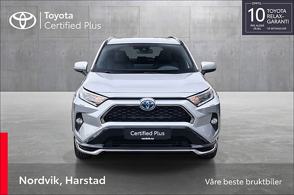 Toyota RAV4 8 of 21