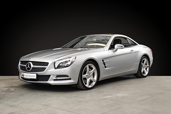Mercedes-Benz SL350 2 of 26