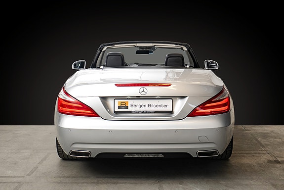 Mercedes-Benz SL350 9 of 26