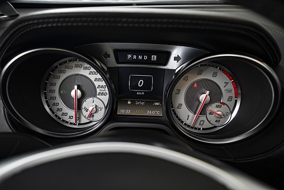 Mercedes-Benz SL350 17 of 26