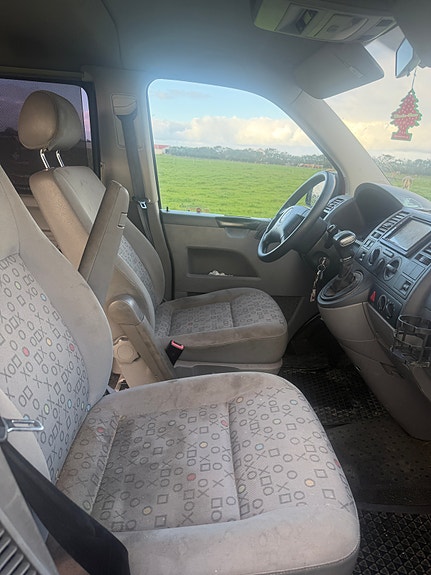Volkswagen Caravelle 11 of 17