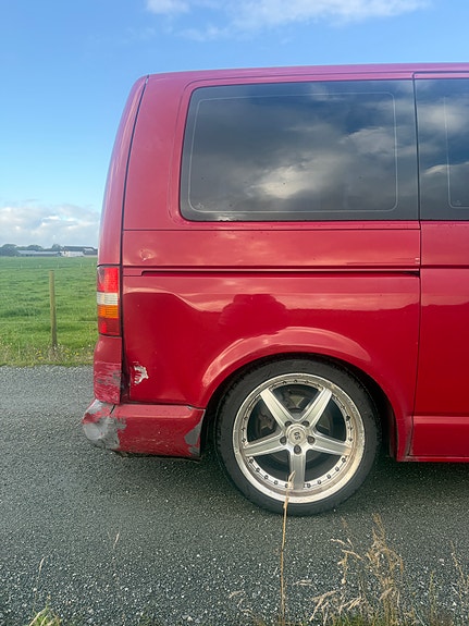 Volkswagen Caravelle 9 of 17