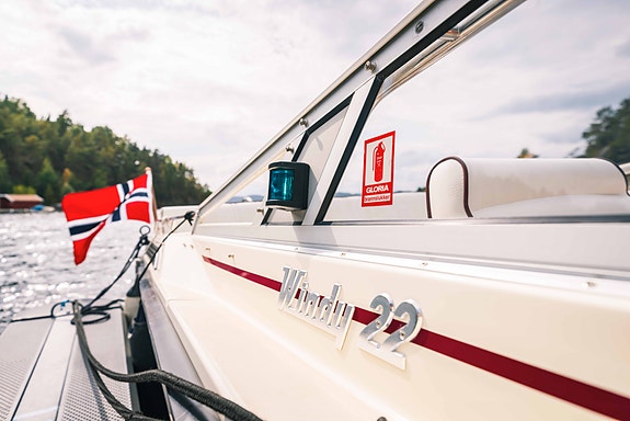 Windy 22 Sport, Volvo Penta V8 300 hk.  Renovert med ny motor i 2017 19 of 21