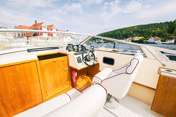 Windy 22 Sport, Volvo Penta V8 300 hk.  Renovert med ny motor i 2017 12 of 21