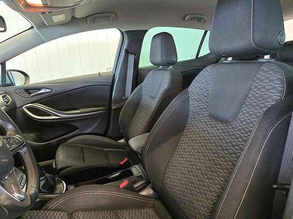Opel Astra 8 of 14