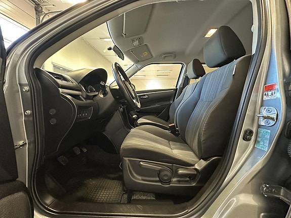 Suzuki Swift 8 of 13