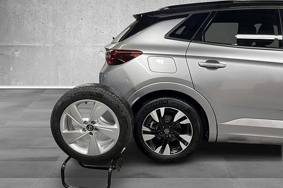 Opel Grandland 14 of 26