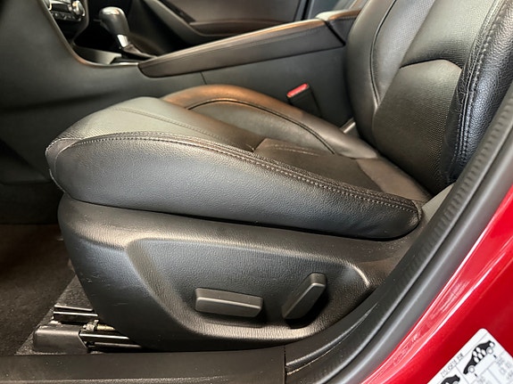 Mazda 3 14 of 27
