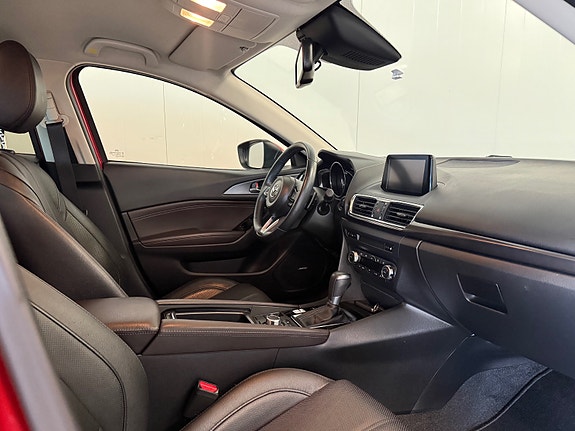 Mazda 3 4 of 27