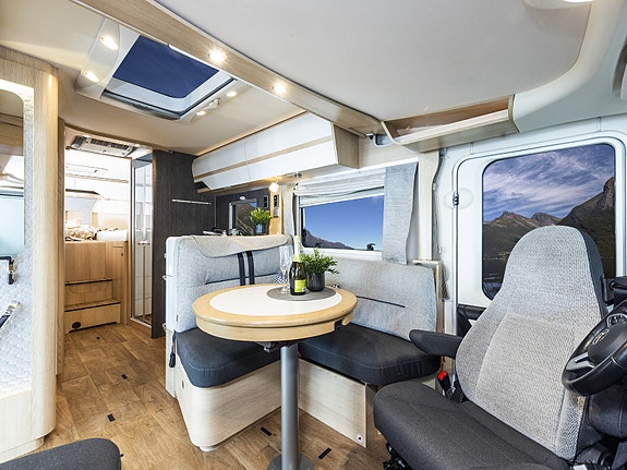 Hymer B 780 ML HPC, ALDE, solcelle, stekeovn, TV ++ 5 of 29