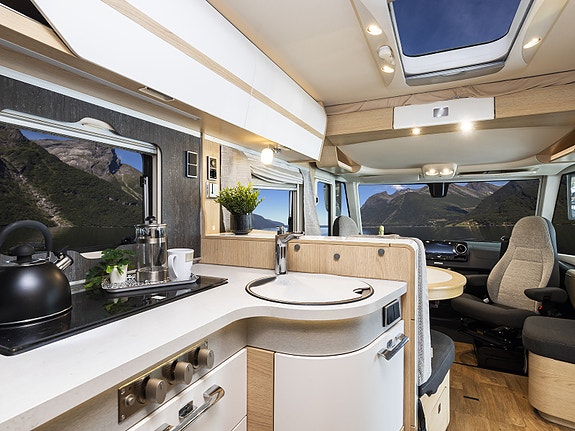 Hymer B 780 ML HPC, ALDE, solcelle, stekeovn, TV ++ 10 of 29