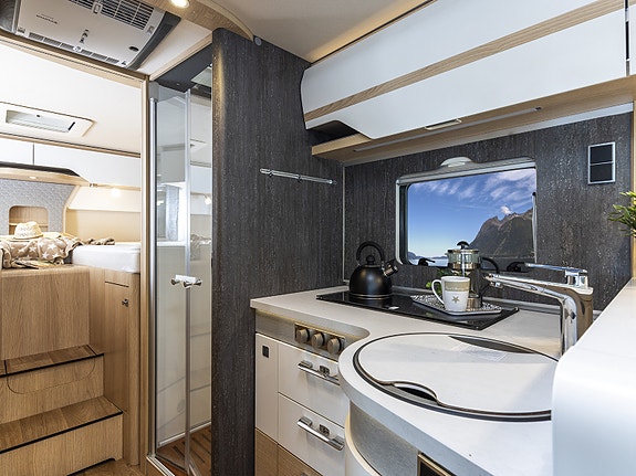 Hymer B 780 ML HPC, ALDE, solcelle, stekeovn, TV ++ 14 of 29