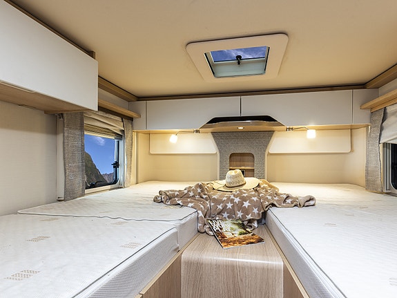 Hymer B 780 ML HPC, ALDE, solcelle, stekeovn, TV ++ 17 of 29