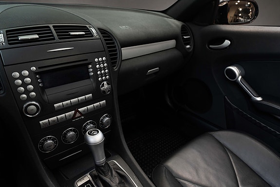 Mercedes-Benz SLK200 13 of 24