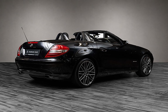 Mercedes-Benz SLK200 8 of 24