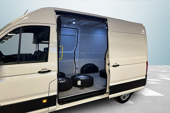 Volkswagen Crafter 8 of 21