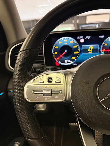 Mercedes-Benz GLE350 de 15 of 30