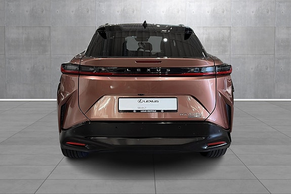 Lexus RZ450e 4 of 21