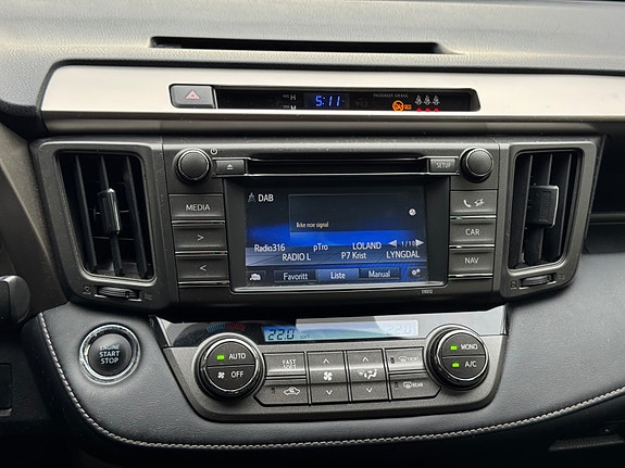Toyota RAV4 27 of 30