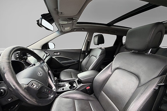 Hyundai Santa Fe 9 of 15