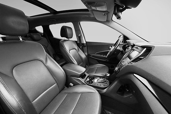 Hyundai Santa Fe 11 of 15