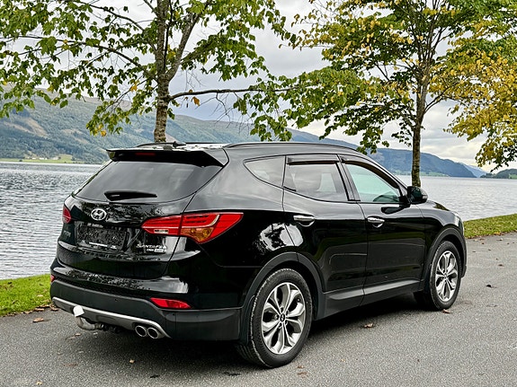 Hyundai Santa Fe 4 of 15