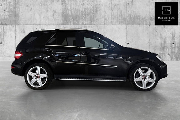 Mercedes-Benz ML500 4 of 30