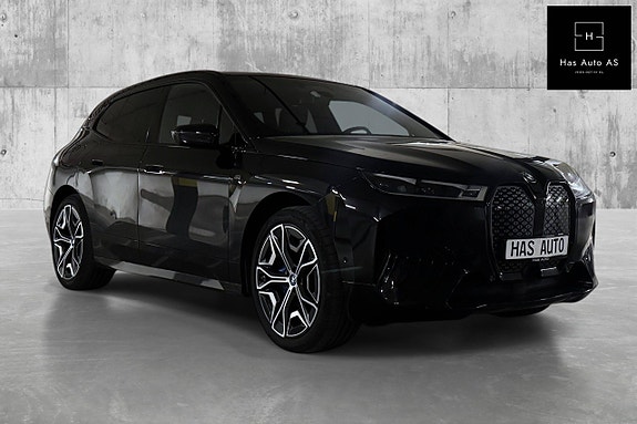 BMW iX 3 of 30