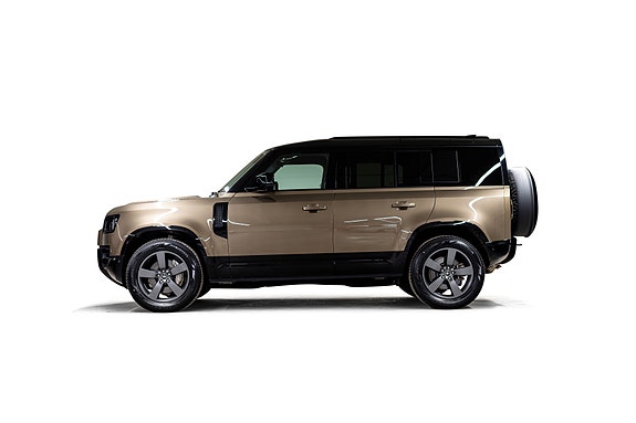Land Rover Defender 110 5 of 30