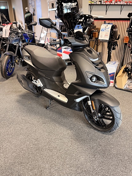 Peugeot Speedfight 2 3 of 5