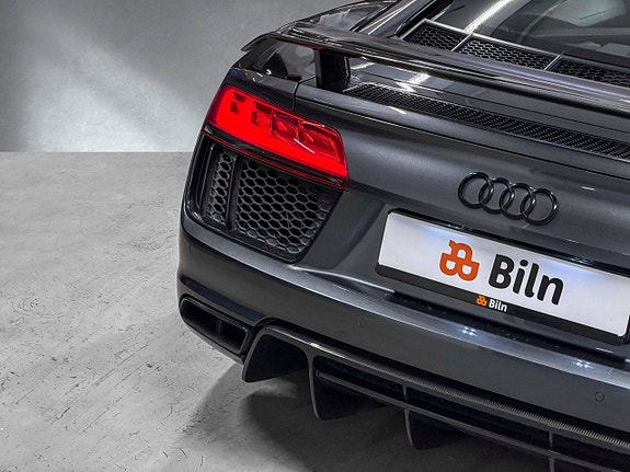 Audi R8 6 of 30
