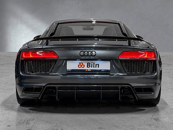 Audi R8 5 of 30