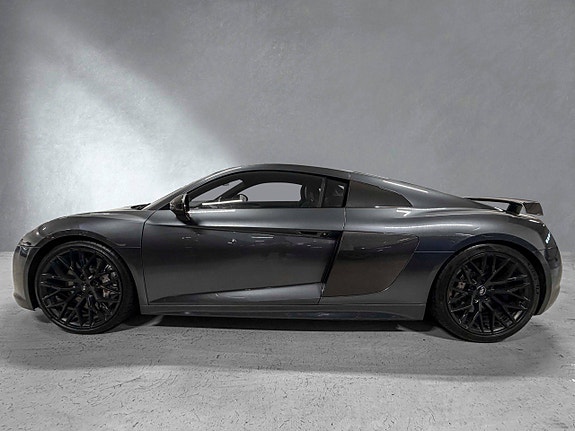 Audi R8 12 of 30
