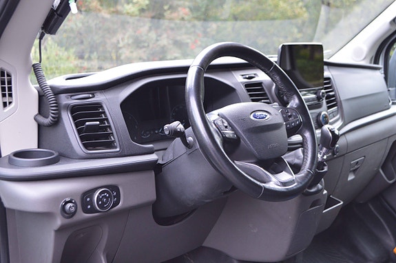 Ford Transit 17 of 30