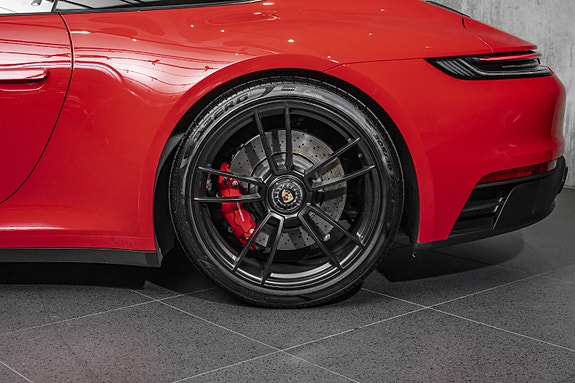 Porsche 911 19 of 30