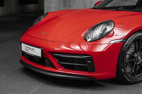 Porsche 911 4 of 30