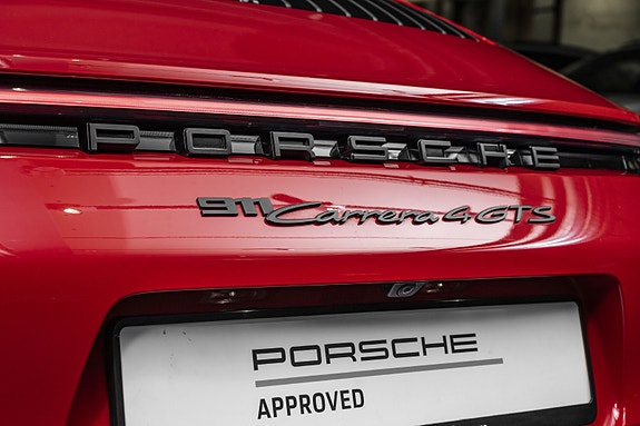 Porsche 911 13 of 30