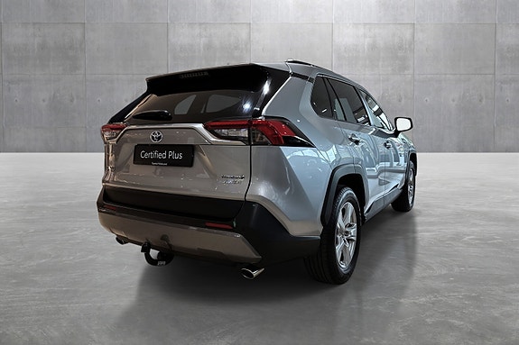 Toyota RAV4 5 of 26