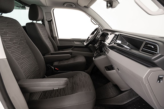 Volkswagen Caravelle 15 of 20