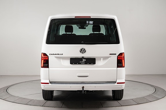 Volkswagen Caravelle 7 of 20
