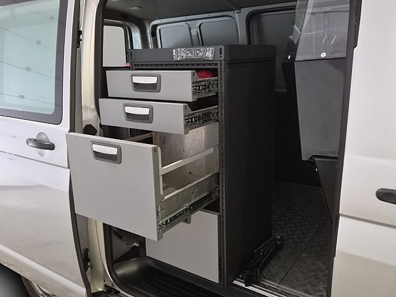 Volkswagen Transporter 28 of 30
