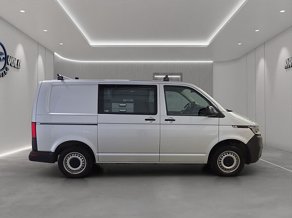Volkswagen Transporter 8 of 30