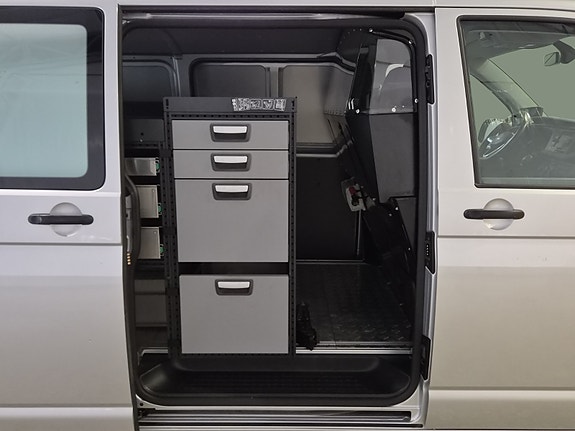 Volkswagen Transporter 25 of 30