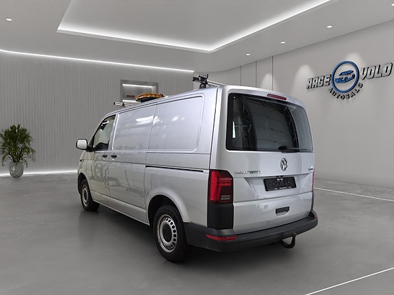 Volkswagen Transporter 9 of 30